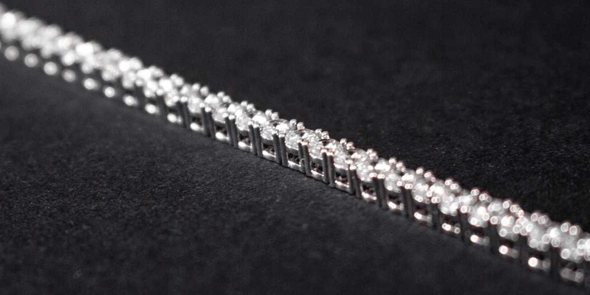 A Guide to Choosing a Lab Diamond Tennis Bracelet