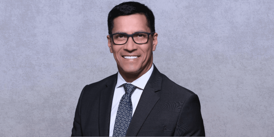 Juan Espinoza Mastering C-Suite Analysis