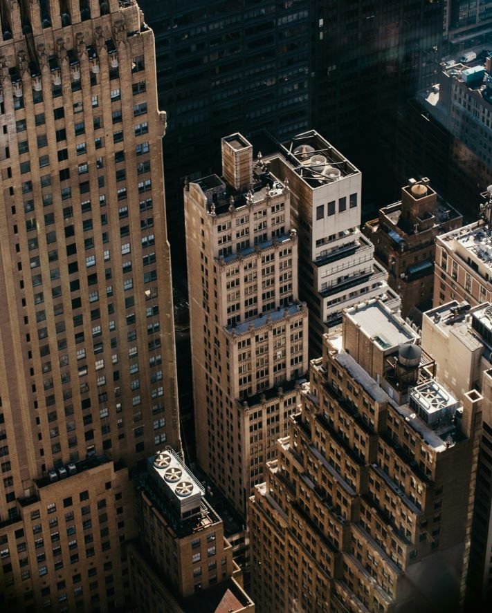 New York's Urban Architecture Gets a Metal Makeover: How Modern Materials Are Reshaping the City's Skyline