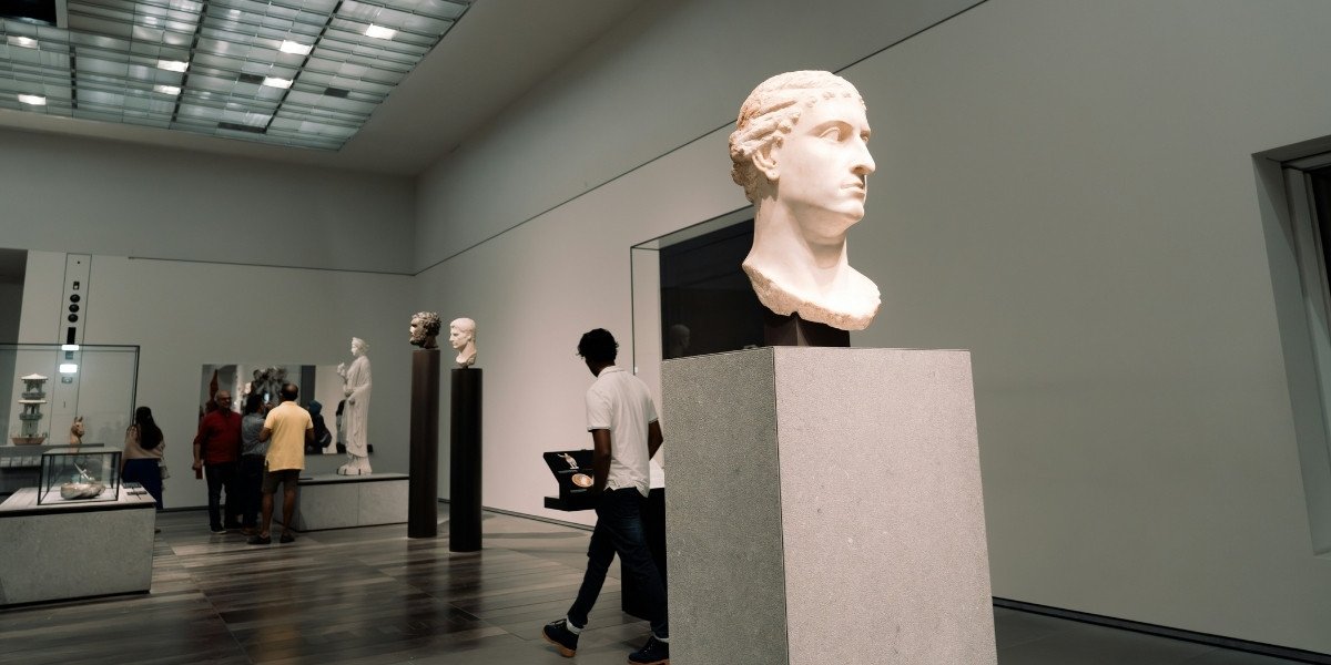 Your Guide to the Whitney Museum: New York's American Art Destination