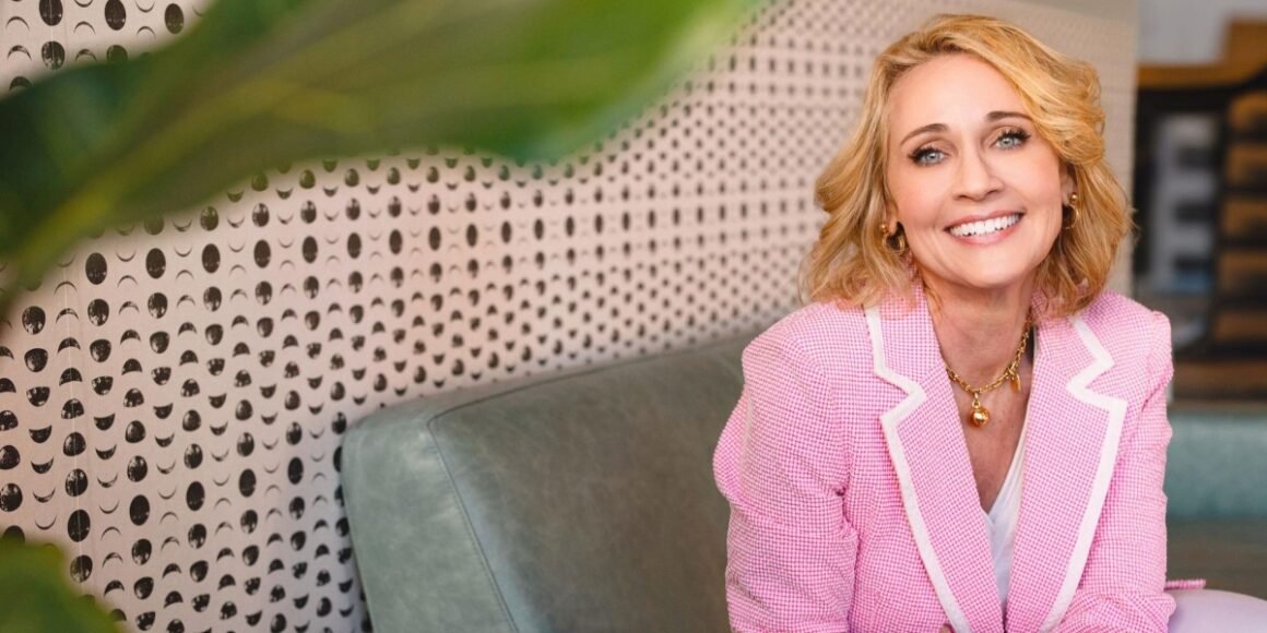 Dr. Lisa Cooney on Choosing Radical Aliveness