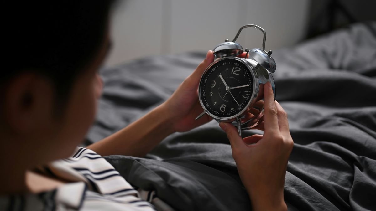 Clocks Fall Back on NYC Marathon Morning as Halloween and Daylight Saving Time Align
